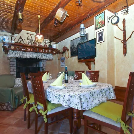 Franko 2002 Apartament