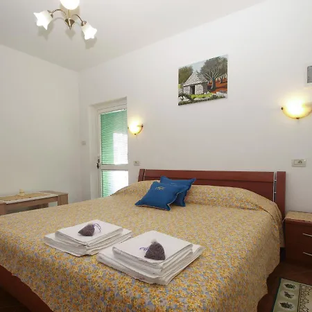 Apartament Franko 2002 *